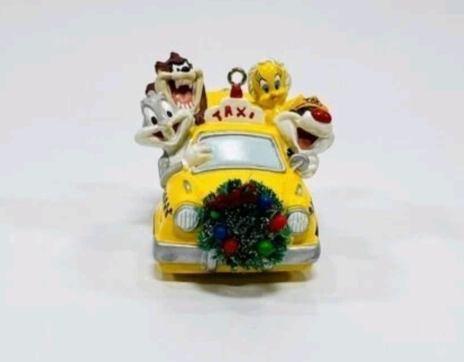 Warner Bros Looney Tunes NYC Taxi Yellow Cab Christmas Ornament 2000 RARE