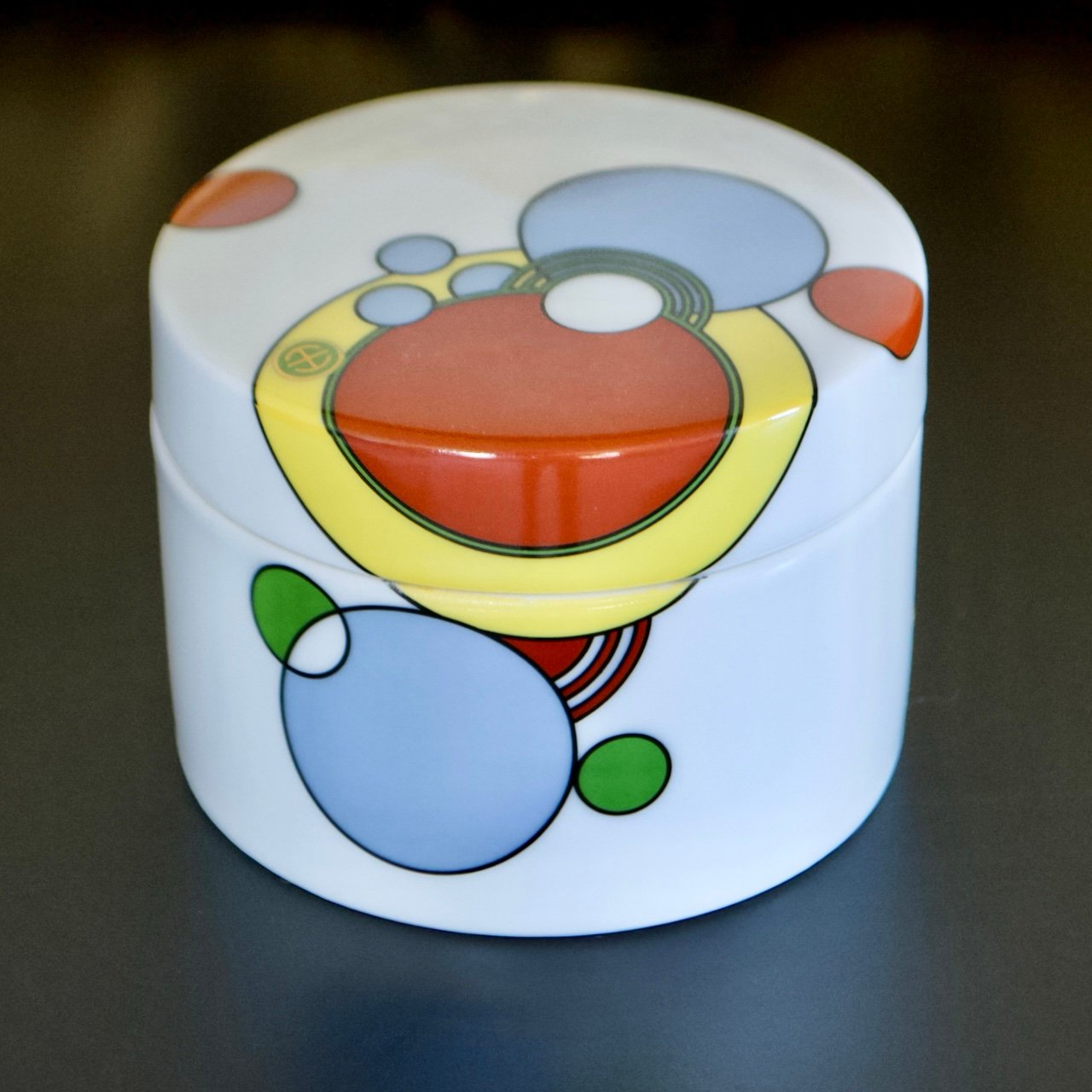 Tiffany & Co. Frank Lloyd Wright Cabaret Porcelain Trinket Box 1990