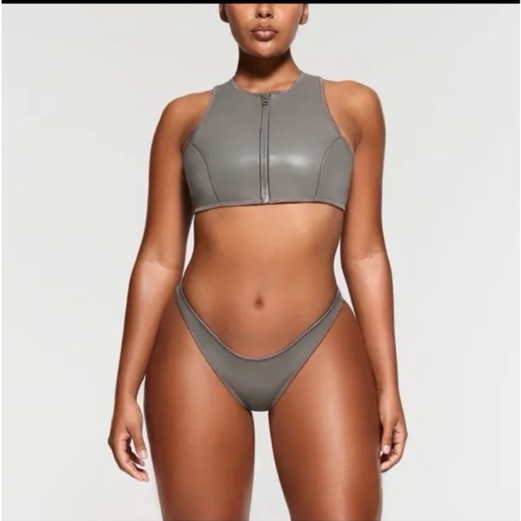 SKIMS SWIM RUBBERIZED SCUBA BIKINI GRAY CHALK Tanga Bottom and Track Top
