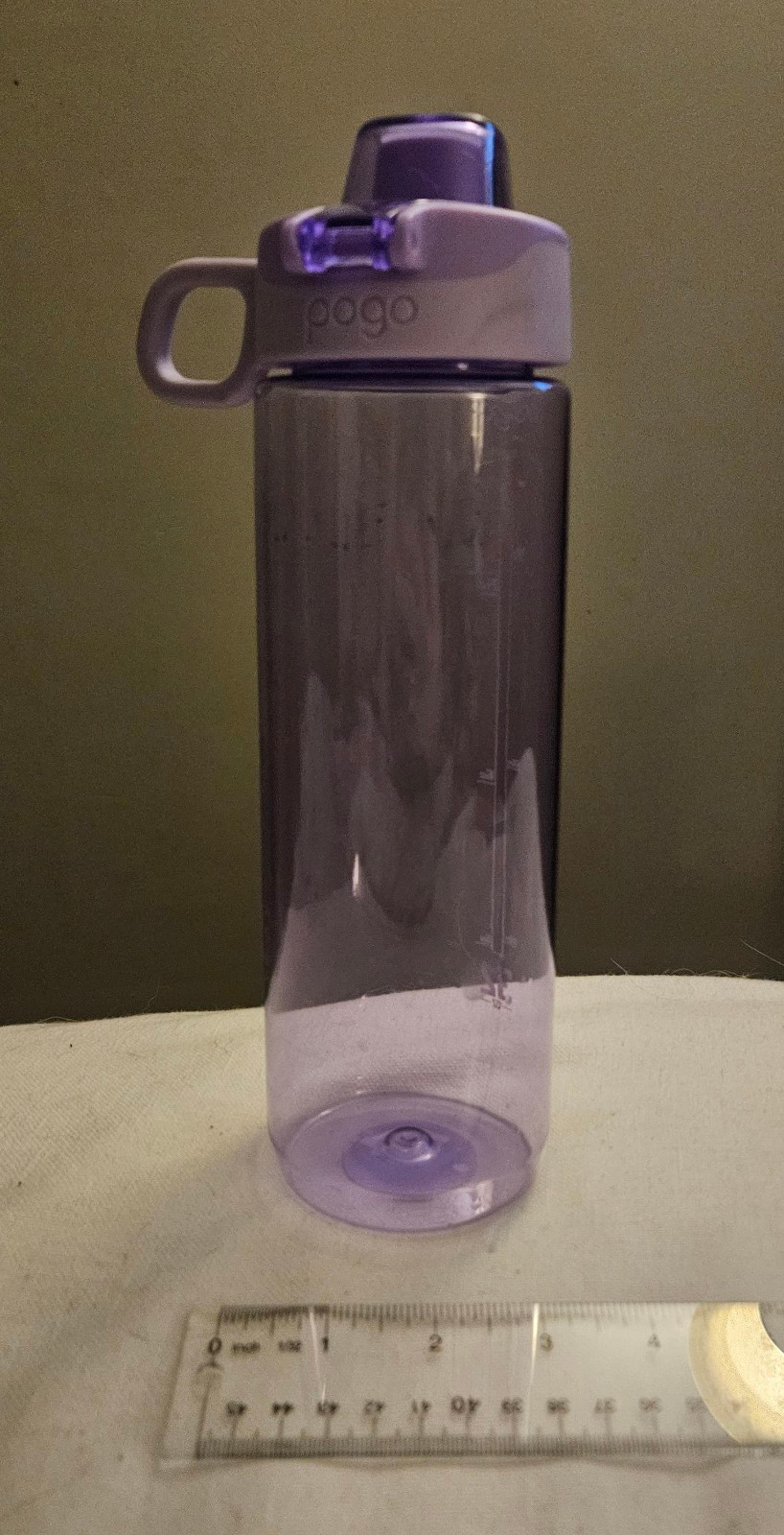 Like New Pogo Plastic Water Bottle with Chug Lid and Carry Handle, Reusable, BPA