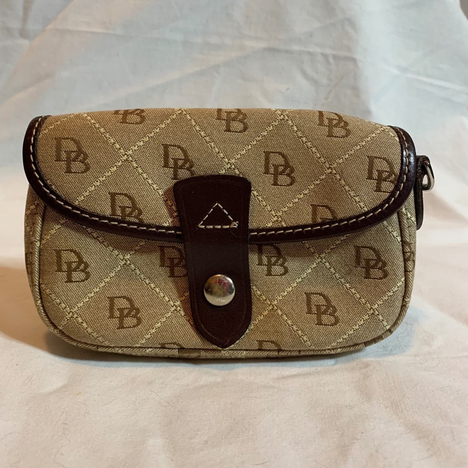 Dooney & Bourke Wristlet