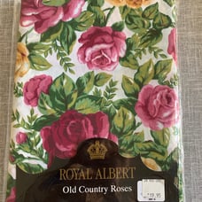 Vintage 1993 Royal Albert OLD COUNTRY ROSES Tablecloth 60”x 84”OBL - NEW