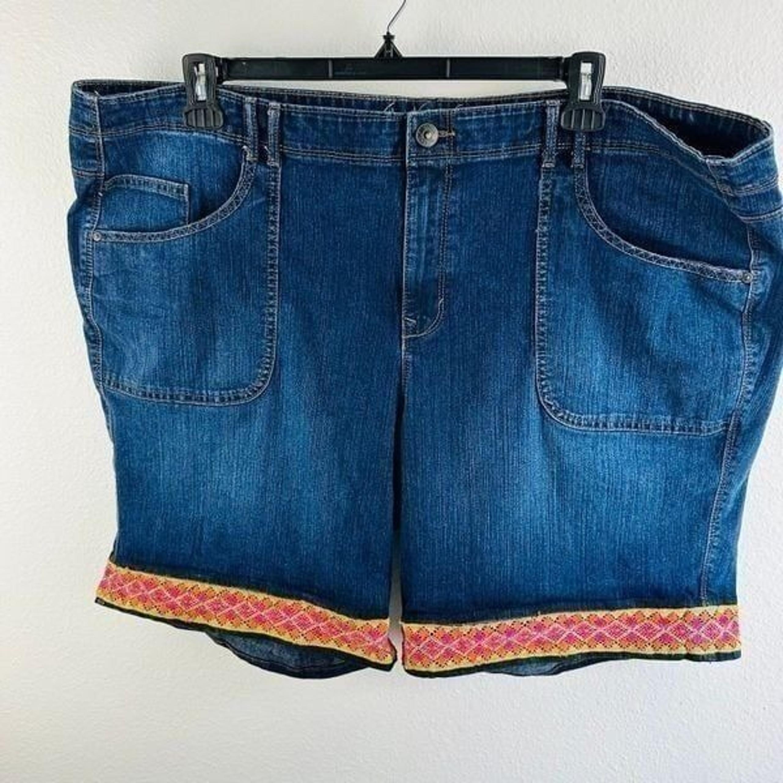 Gloria Vanderbilt Denim Crochet Hem Shorts
