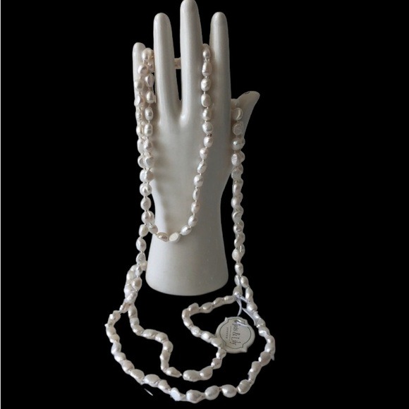 Iris & Lily London Freshwater White Pearl Necklace 62” k*