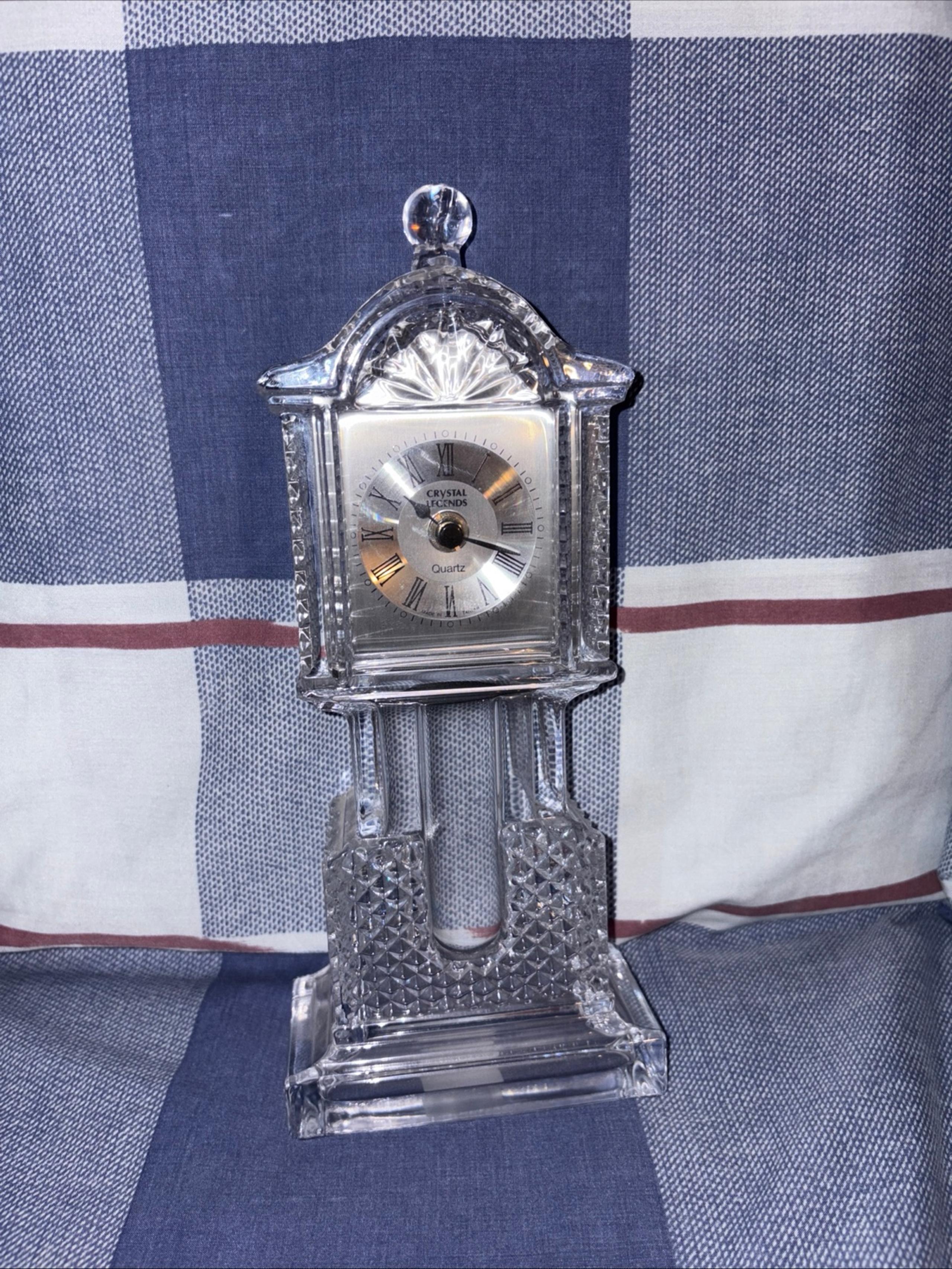 Godinger Crystal legends 9 1/2 inch clock