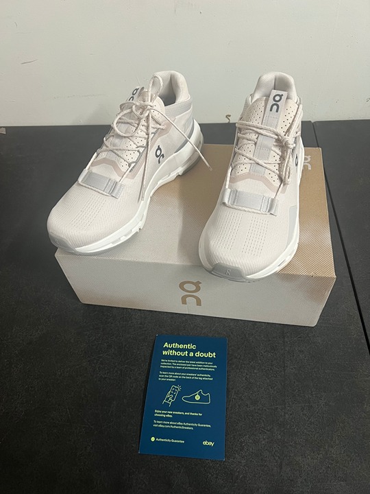 ON cloudNOVA 2 SAND fog women size 10