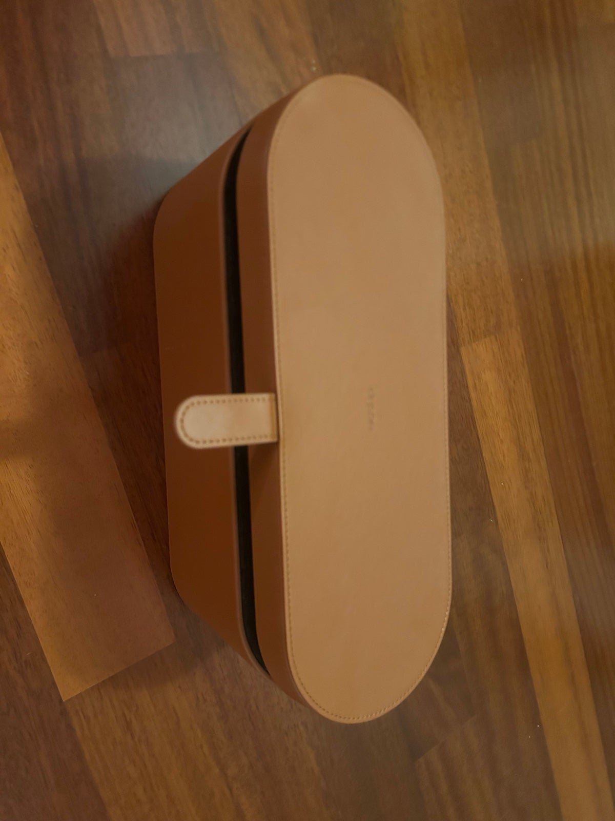 Dyson air wrap box