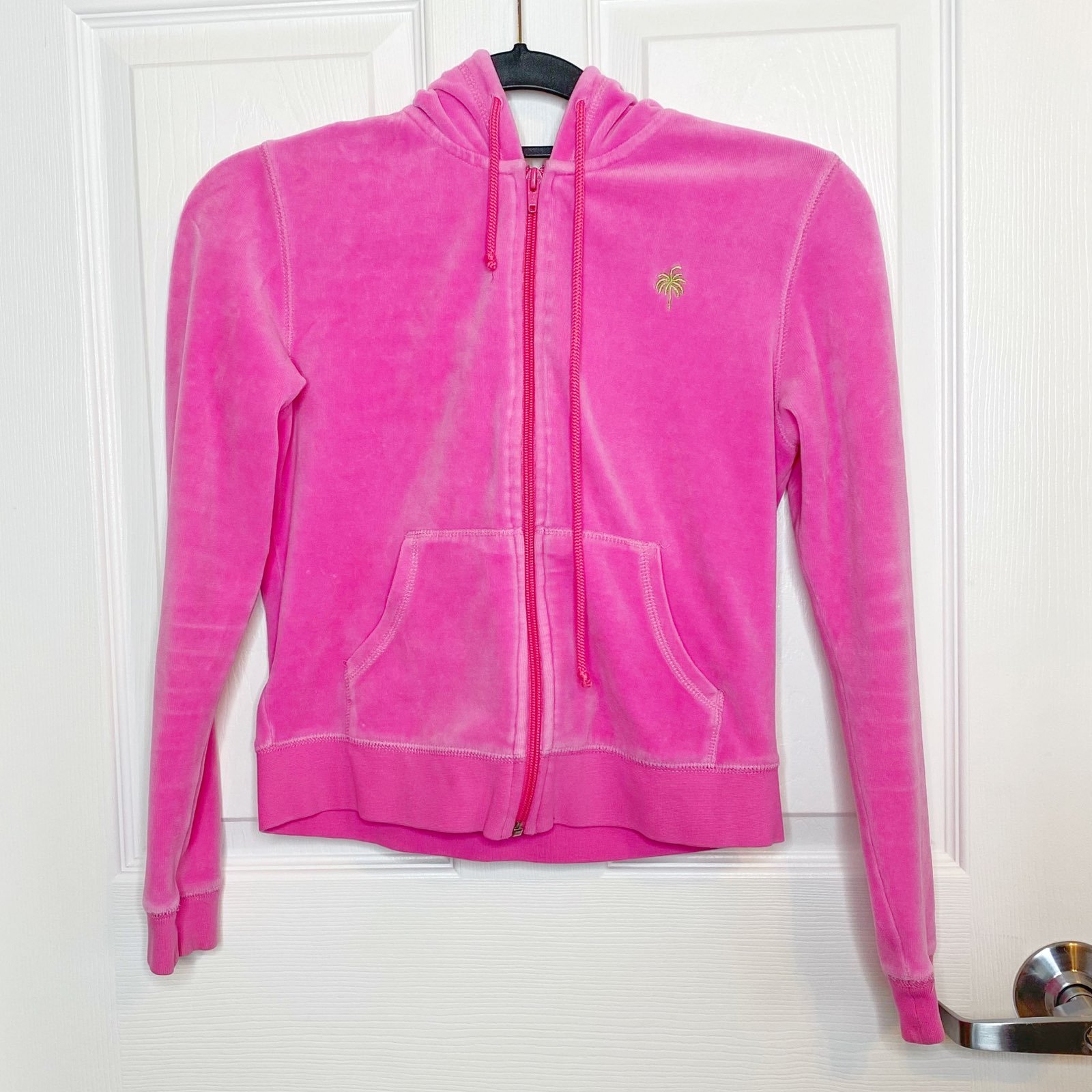 Vintage Lilly Pulitzer embroidered zip u