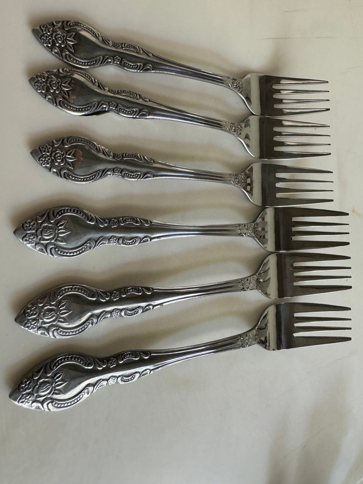 Rare Rogers Stainless Stanley Roberts Kings Berry Dinner Forks, Salad Dess