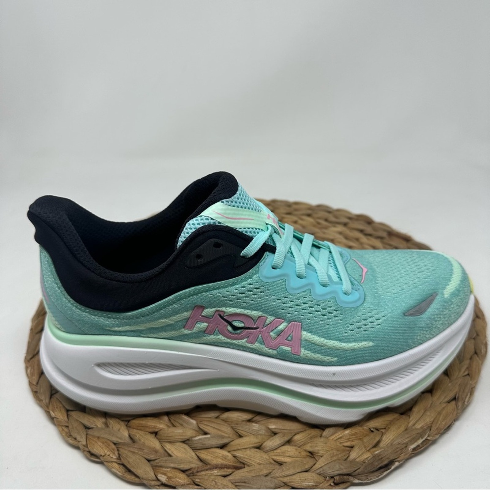 HOKA Bondi 9 Running Shoes Blue Spark Mint Fluorite Size 9.5 WIDE Women's