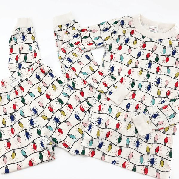 Hanna Andersson Kids Cream shops Christmas Lights Pajama Set Size 8Y