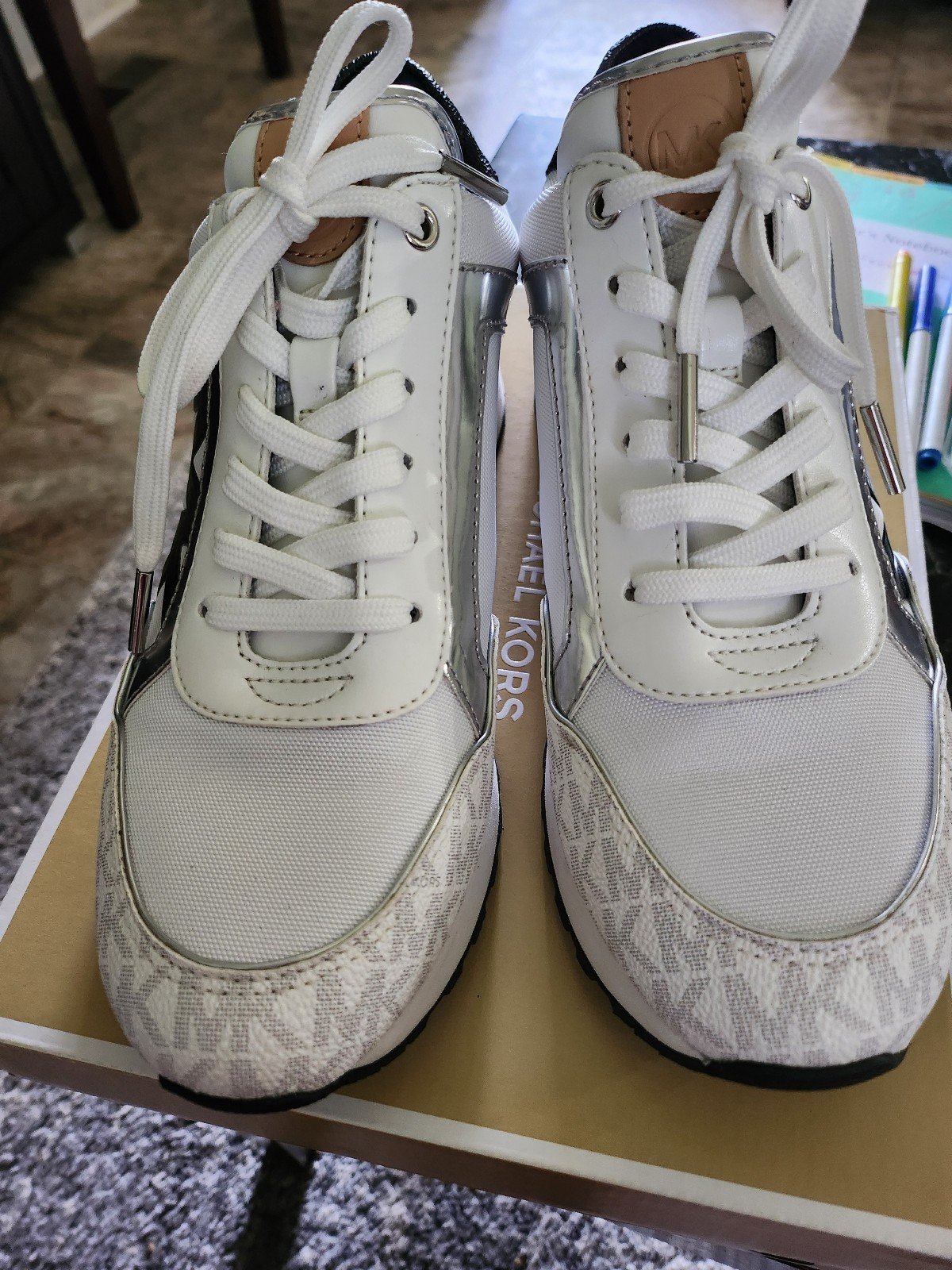 Maddy Two-Tone Logo Trainer NEW SIZE 8 | Mercari
