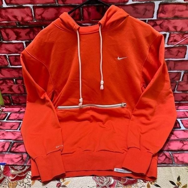 NIKE Standard issue pullover Hoodie S
