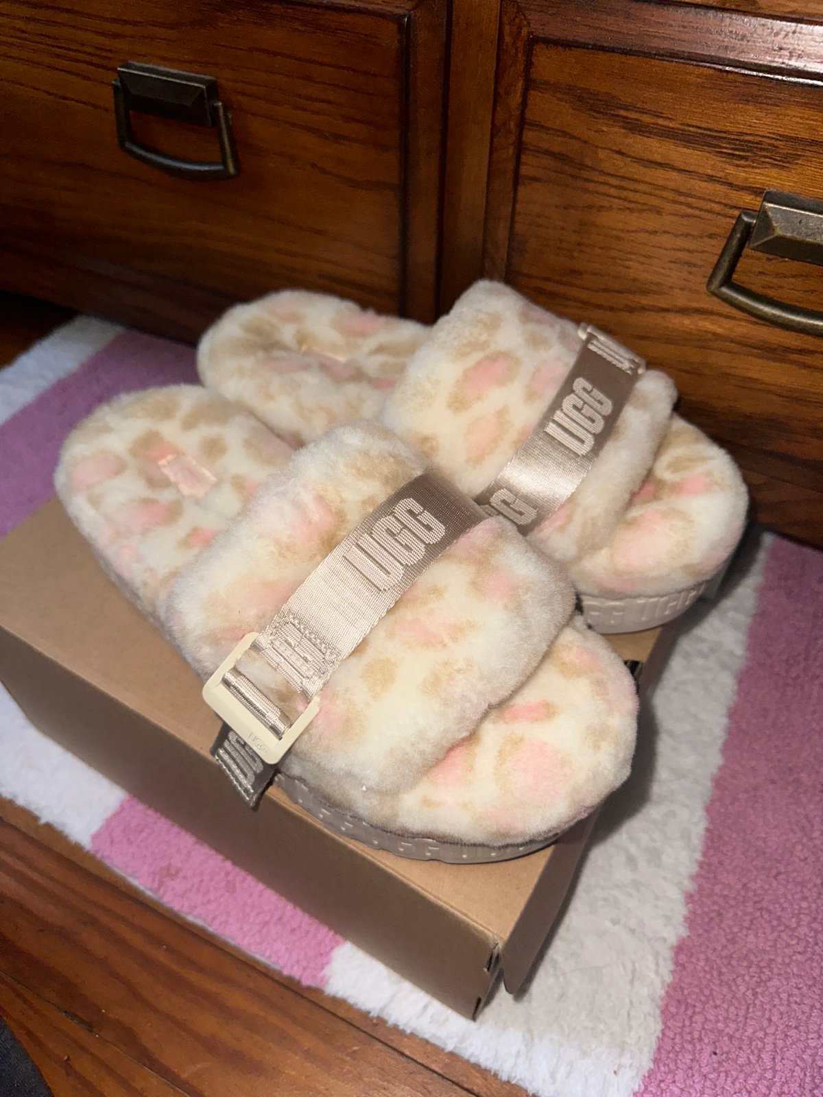 UGG slide panther