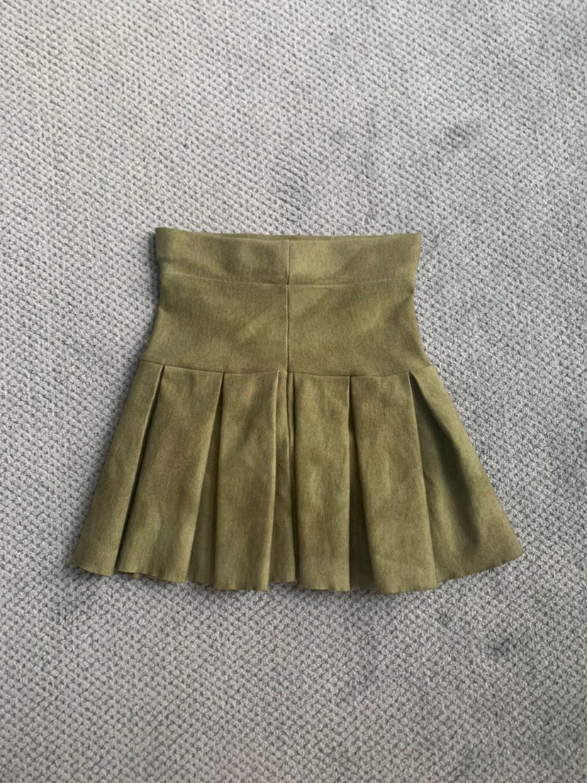 pleated tennis skirt