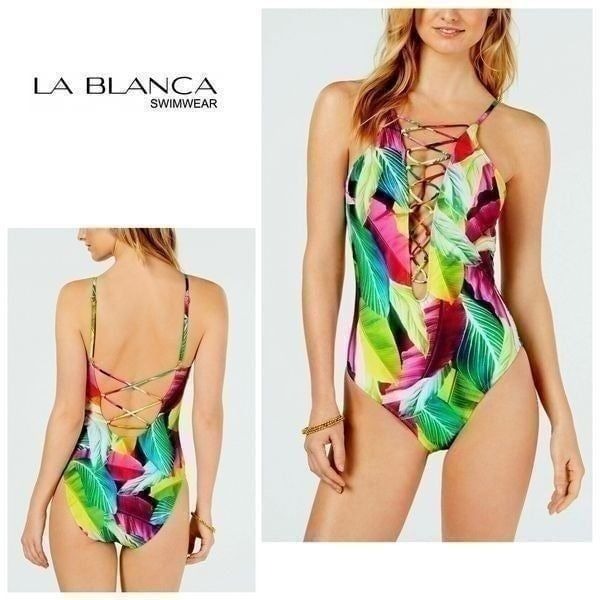 New. La Blanca lace front swimsuit.