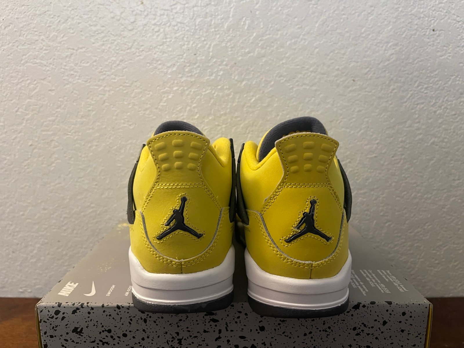 Air Jordan 4 Retro GS 'Lightning' 2021 408452-700 4Y Women's