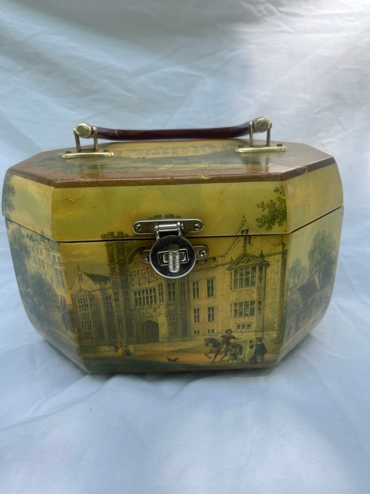 Vintage 1970 wooden box purse with green interior