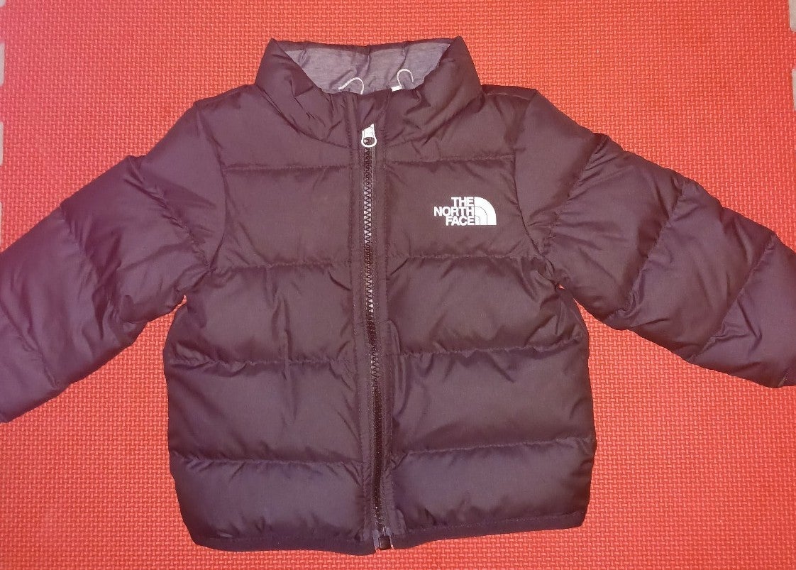 Black North Face coat 6-12 month(reversible)