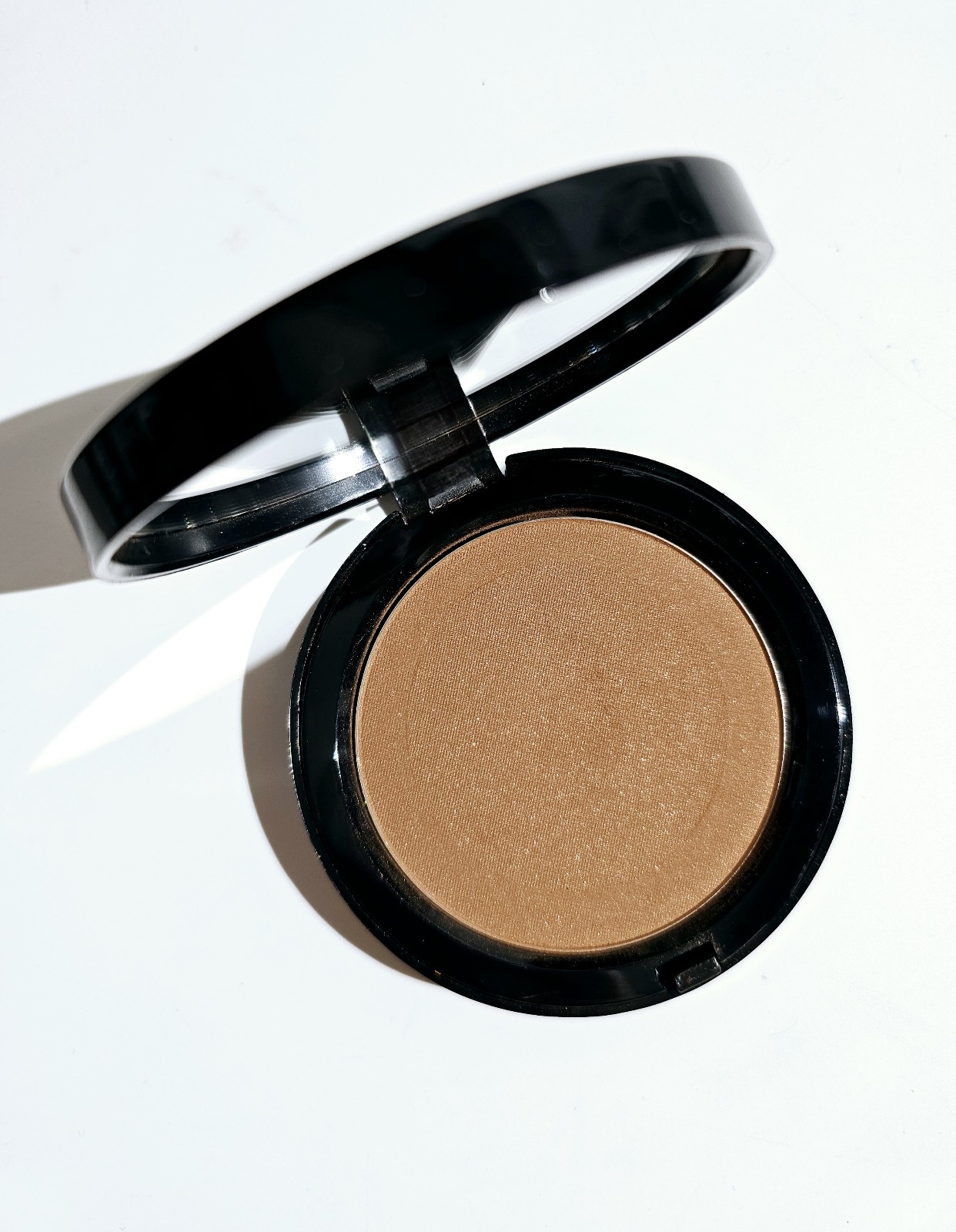 Bobbi Brown Illuminating Bronzing Powder #7 Bahama New LE