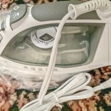 Clothes iron