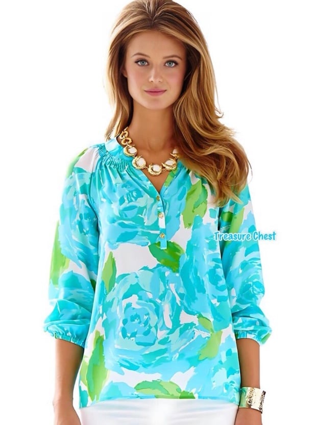 NWOT Lilly Pulitzer Blue FIRST IMPRESSION Elsa - Large
