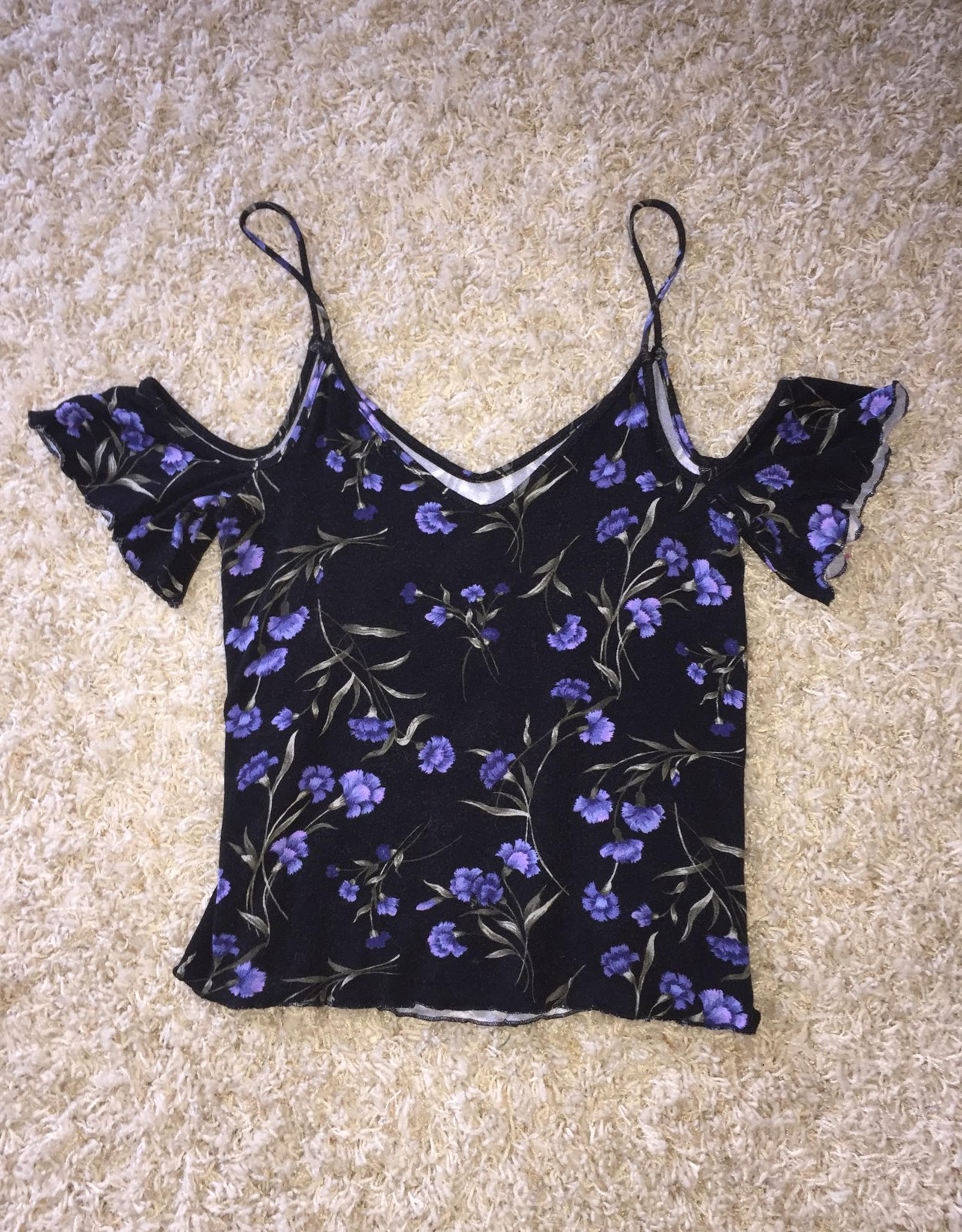 american eagle off the shoulder shirt