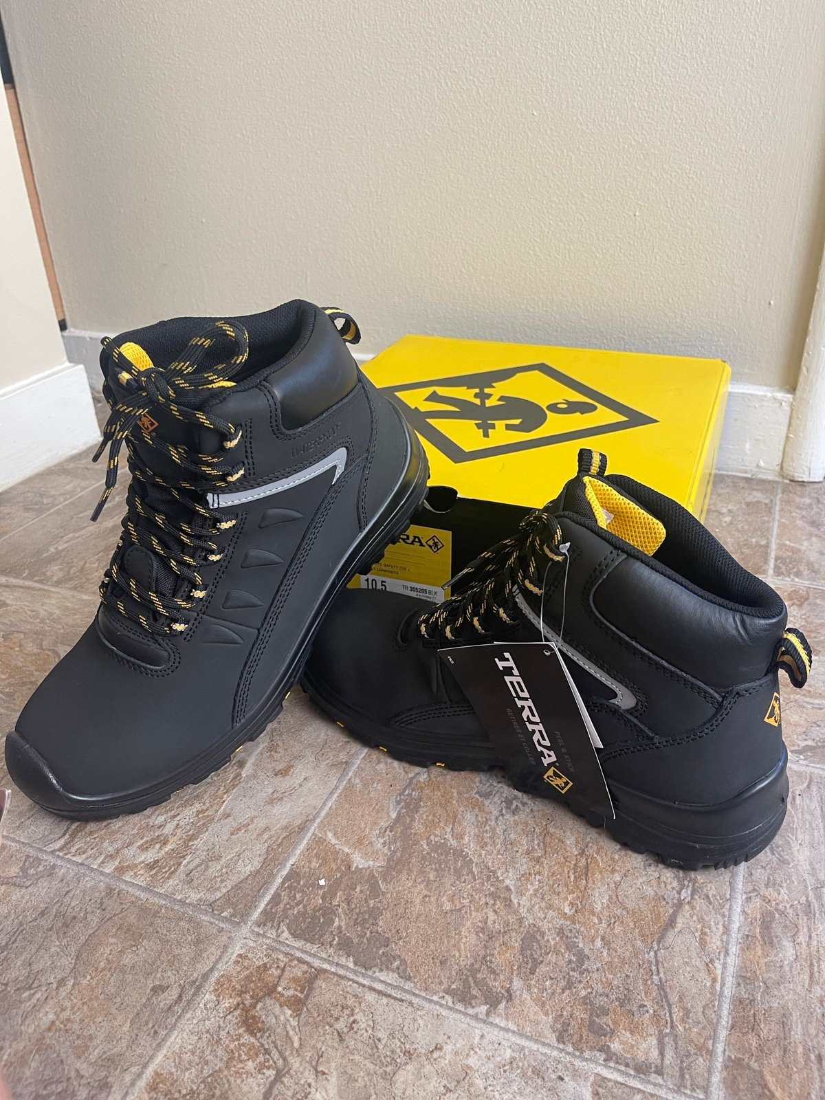 Terra Findlay SD Men's 6 Waterproof Composite Toe Safety Boot 305205 - Black