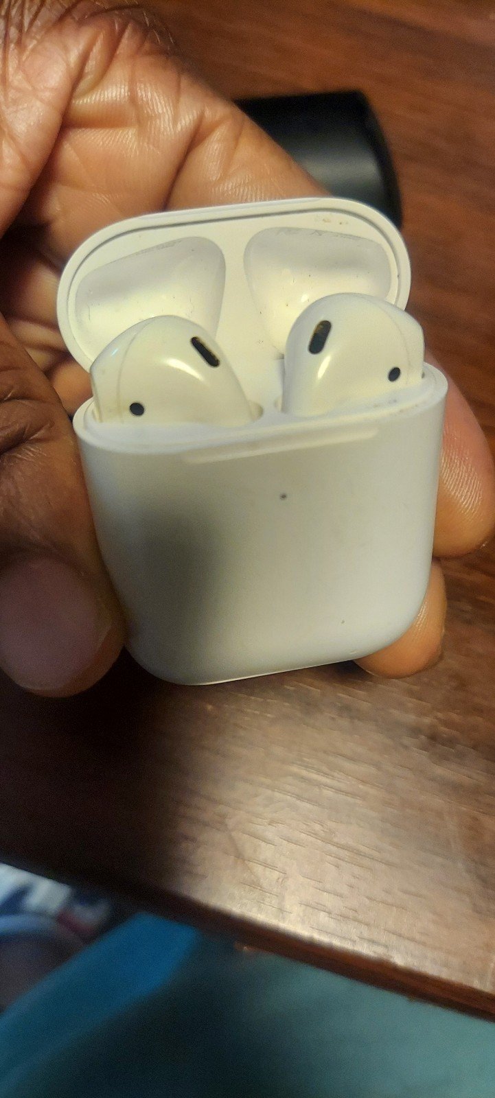 AirPods