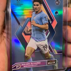 2022-23 Topps Finest UCC Man City Julian Alvarez RC /275 Refractor