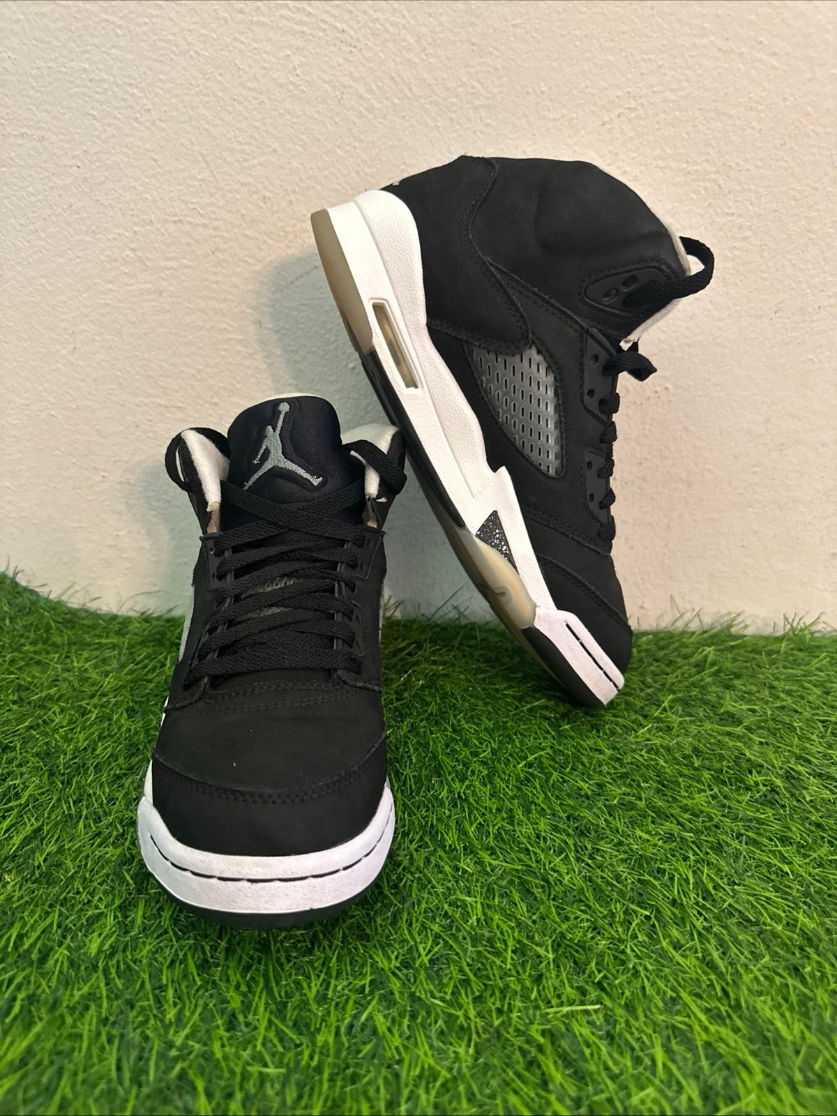 AIR JORDAN 5 V RETRO GS USED SIZE 6.5Y OREO BLACK COOL GREY WHITE 440888 035