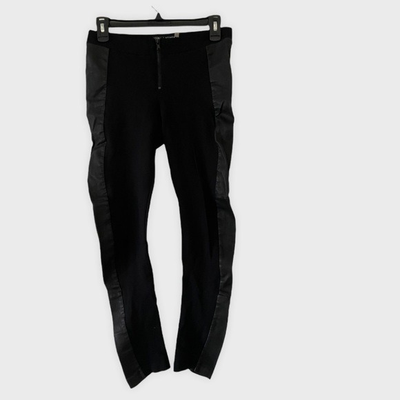 Alice + Olivia Black Leggings with leather detailing, Sz 8