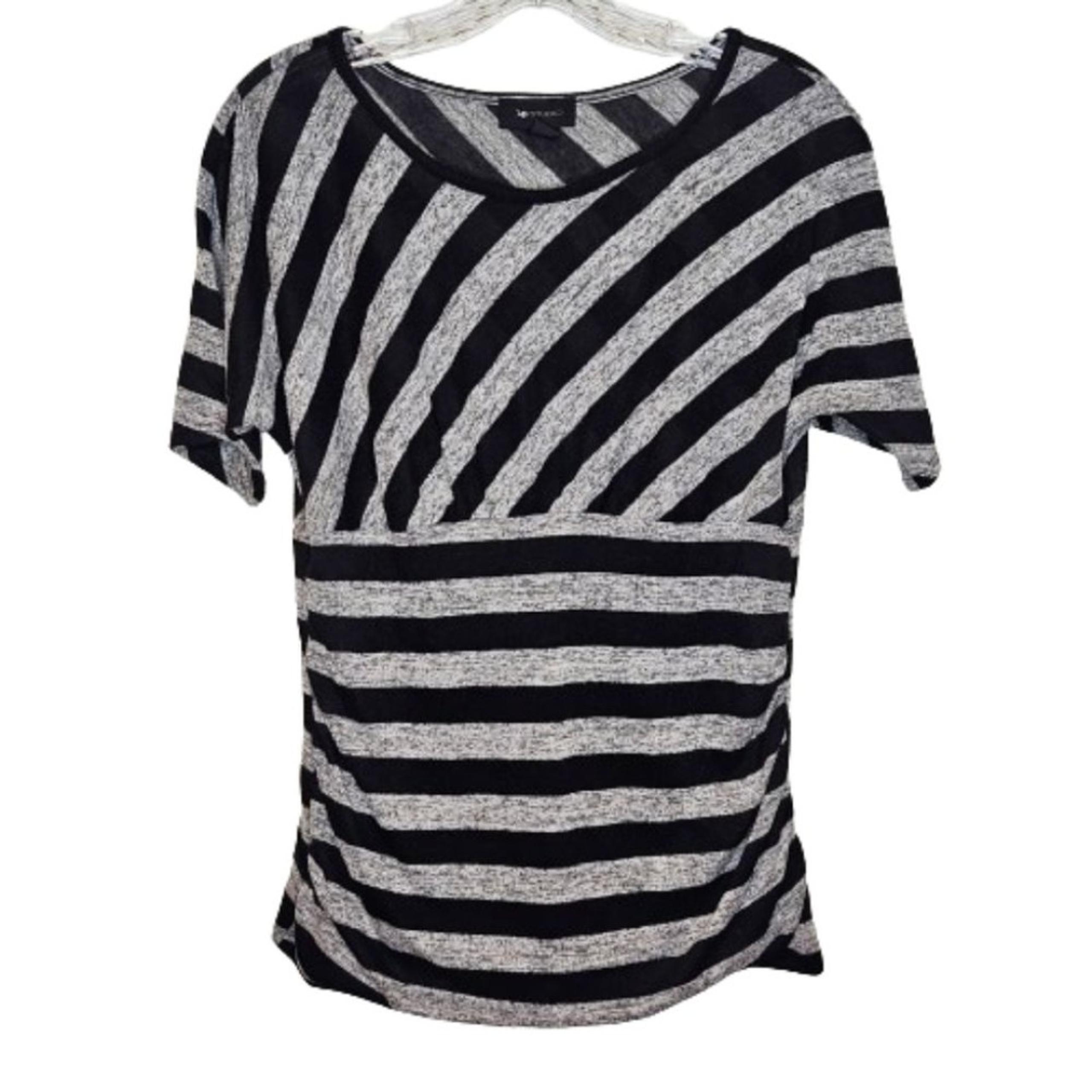 AB Studio Light Gray and Black Diagonal Striped Blouse Juniors Size XL