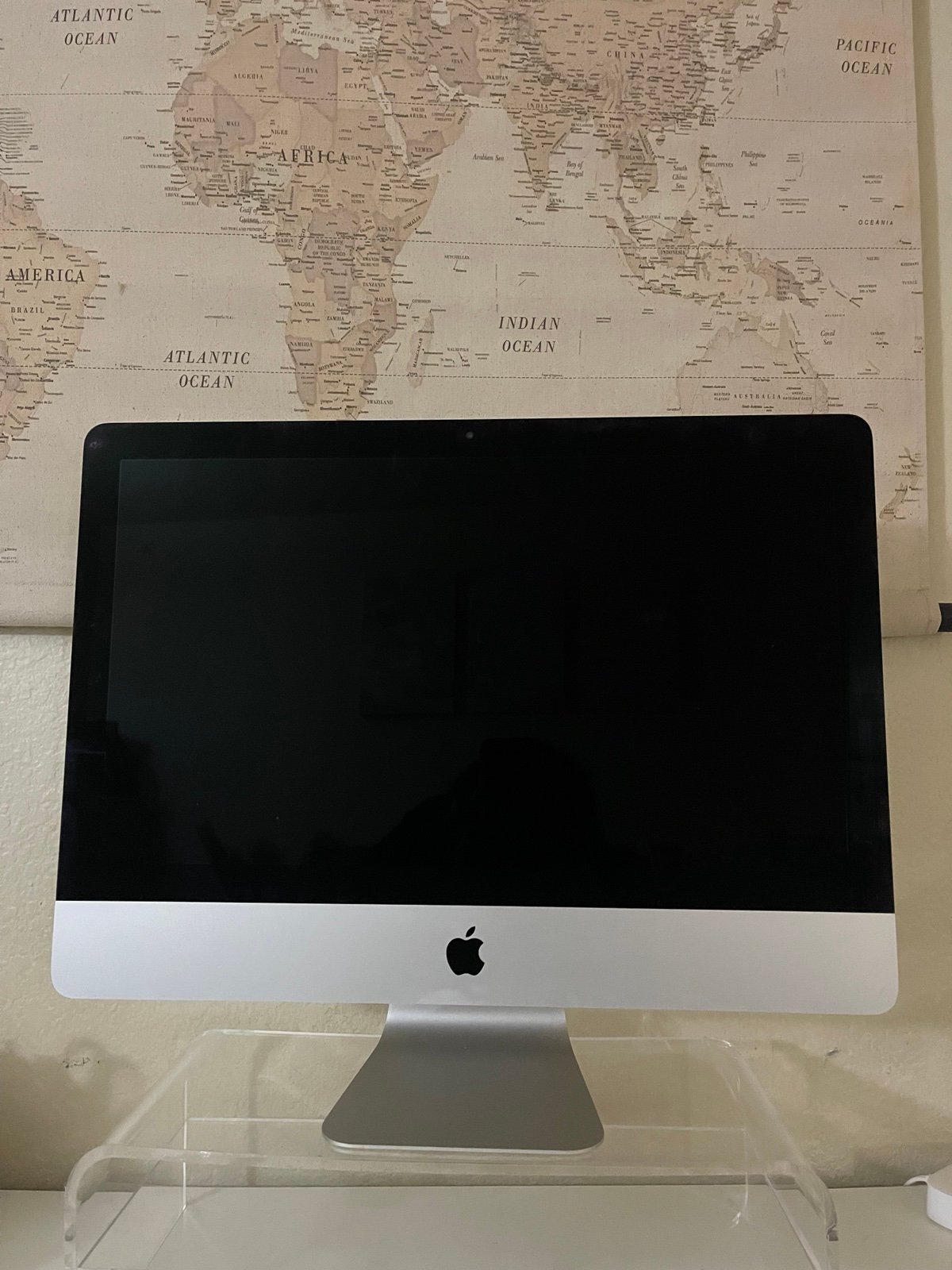 Apple iMac- 21.5”