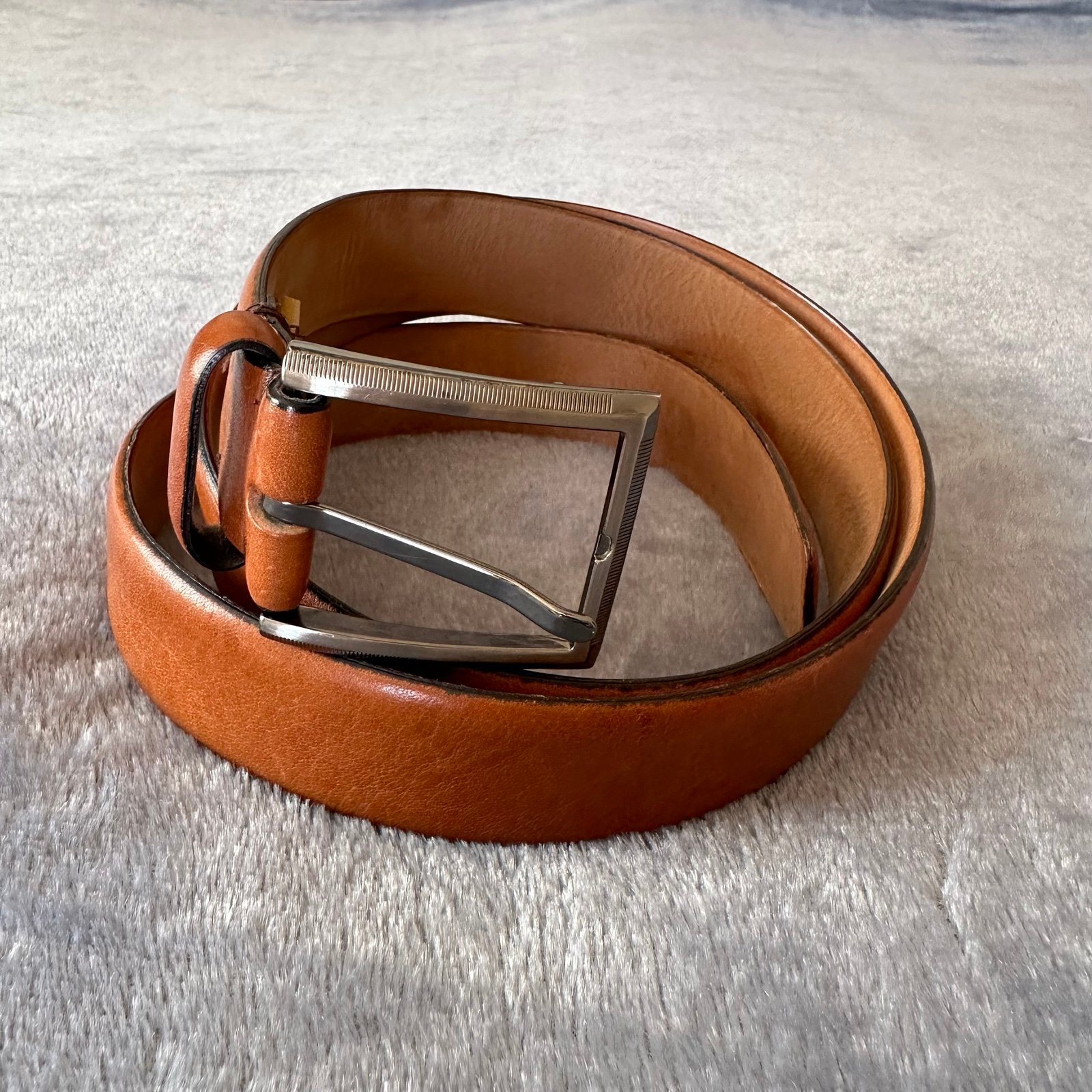 TOMMY BAHAMA Genuine Italian Leather Belt Brown Men’s Size 42/105