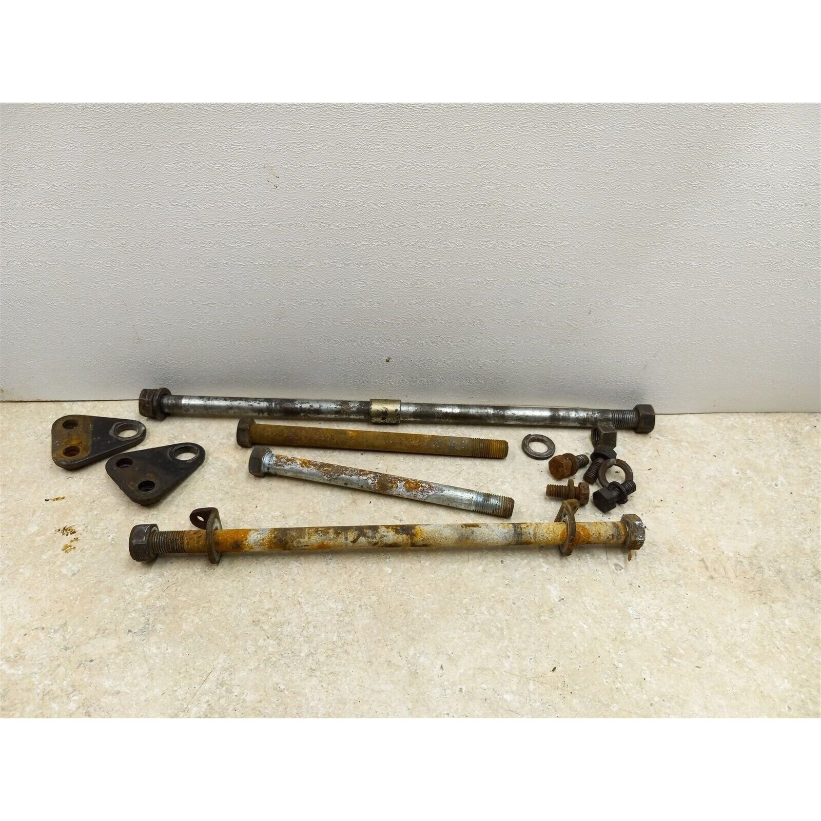 Kawasaki 350 BIG HORN F9 Engine Motor Mounts Bolts 1974 JAP AP-191