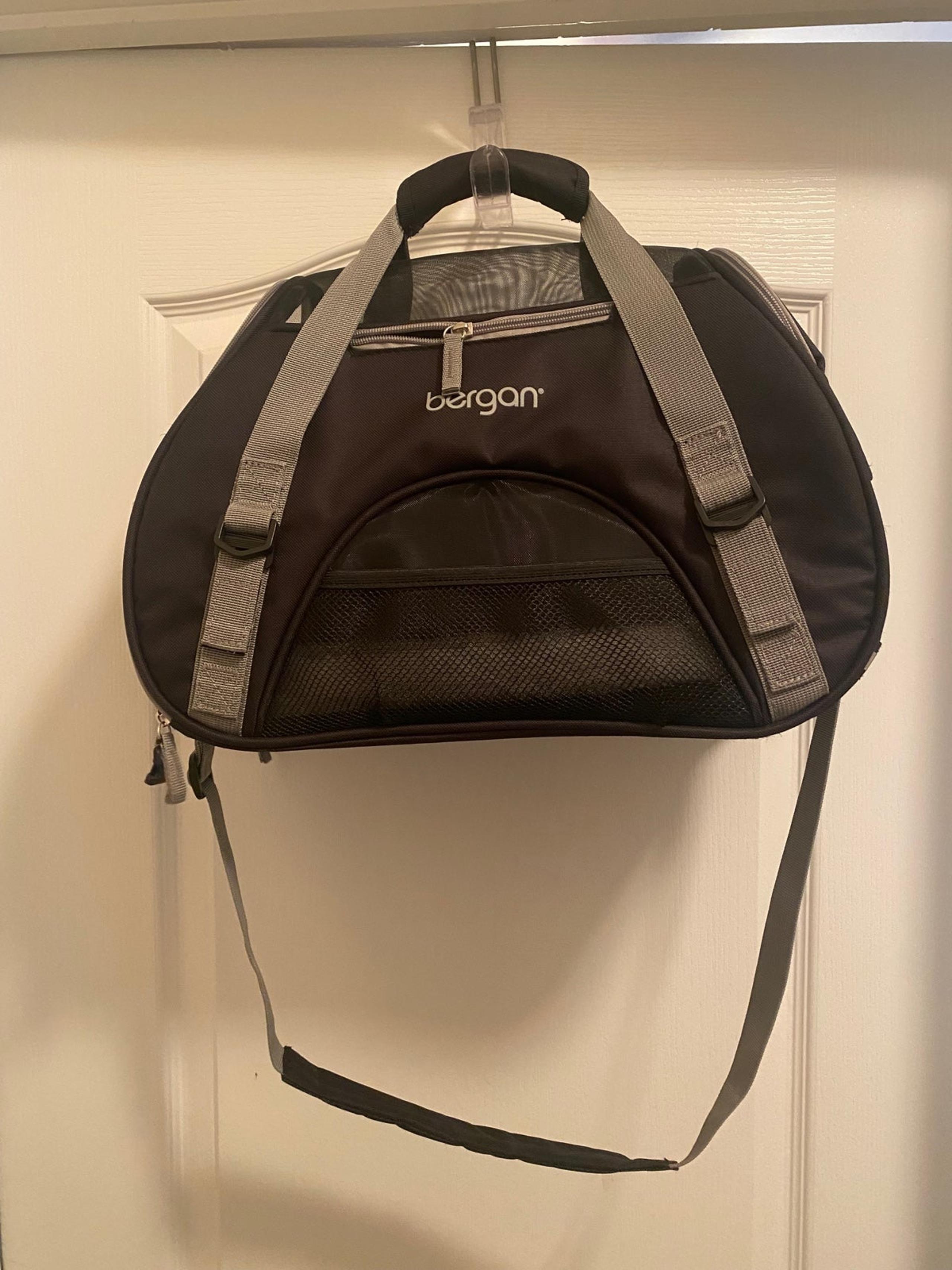 Bergan pet carrier (for small cats/dogs)