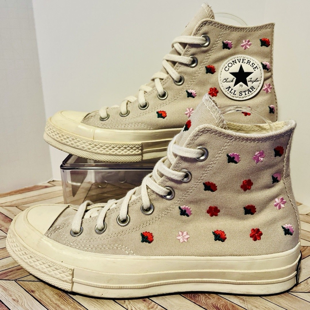 Converse Chuck 70 Summer Energy W 7.5 Shoes Embroidered Floral Desert Sand Egret