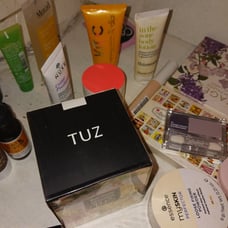 Large makeup lot