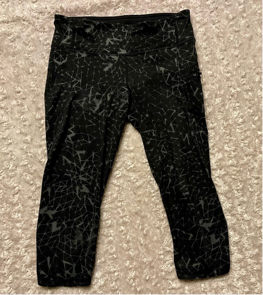 Lululemon Women’s Run Top Speed Crop Leggings, Size 6, VGUC