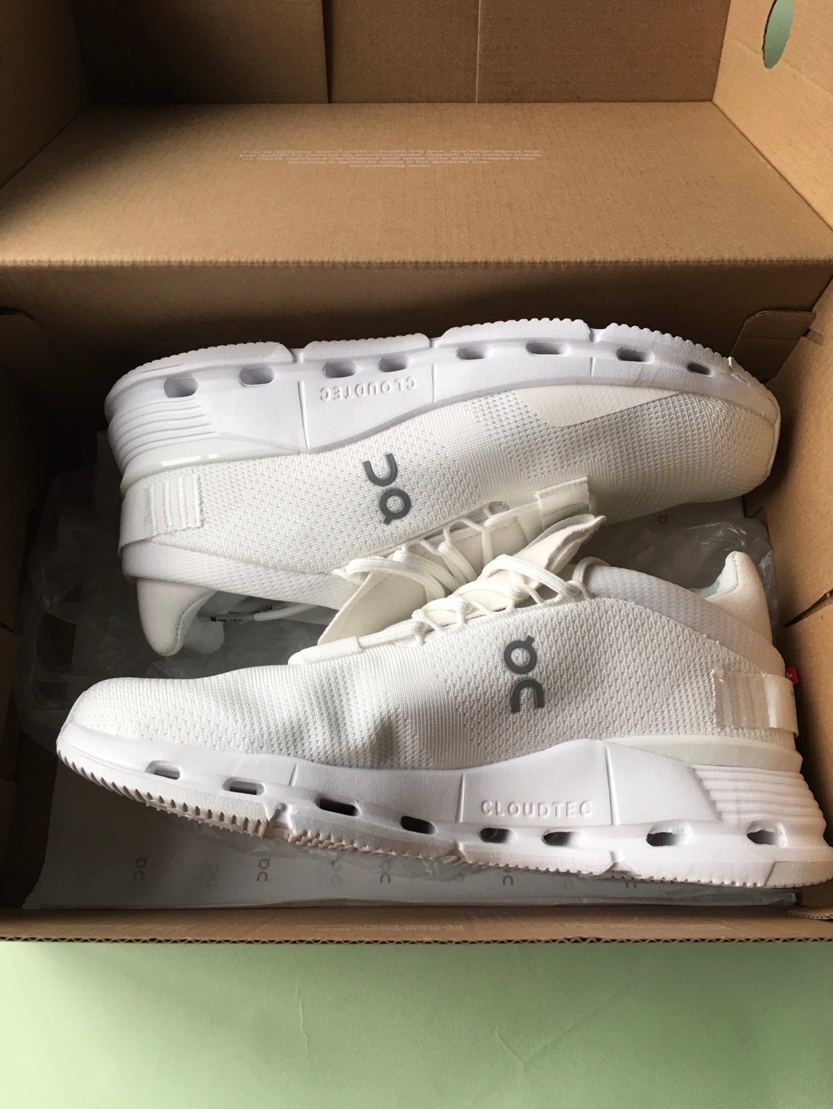 on cloud cloudnova white women size 8