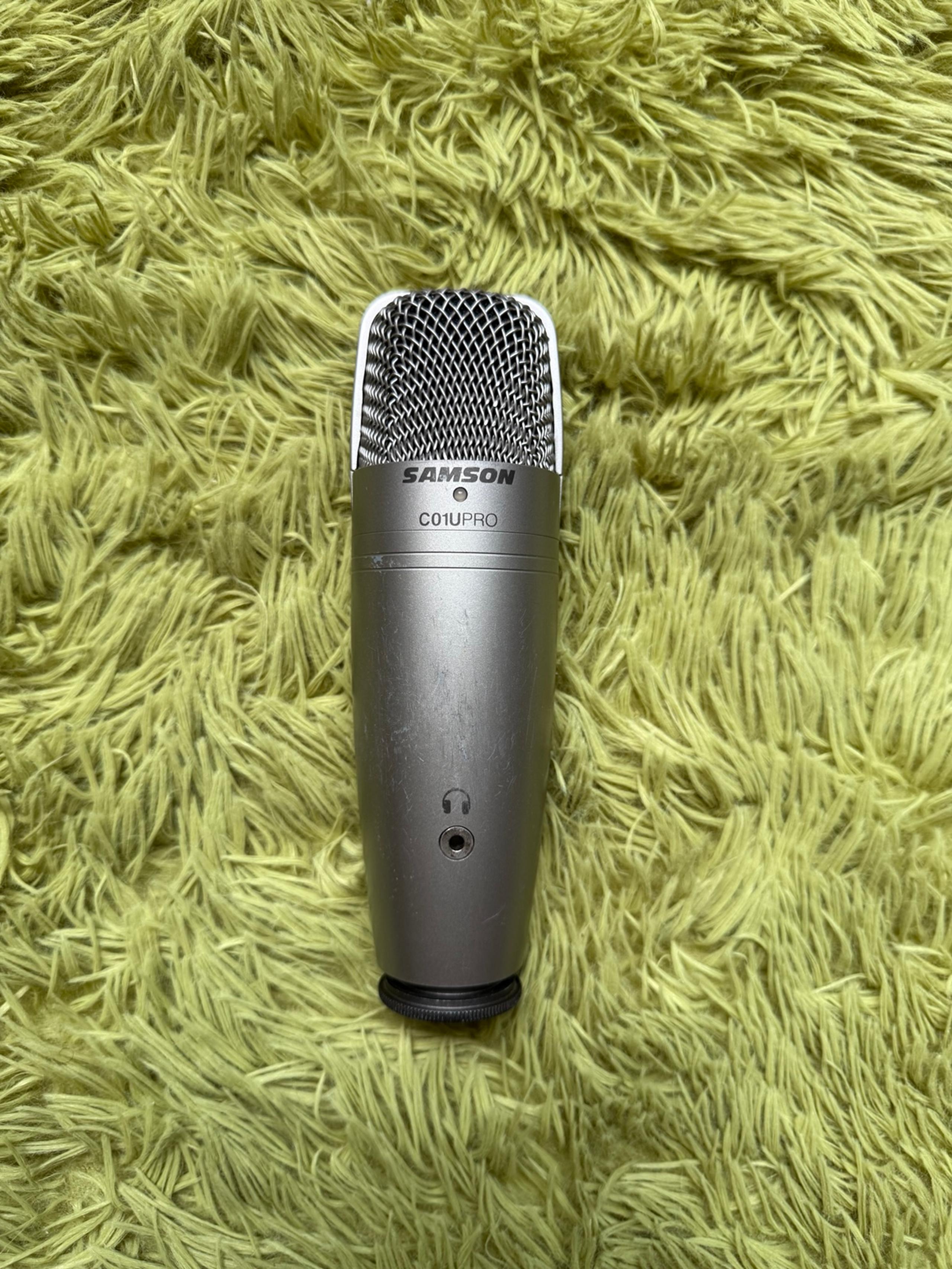 Samson Large Diaphragm Studio Condenser Mic