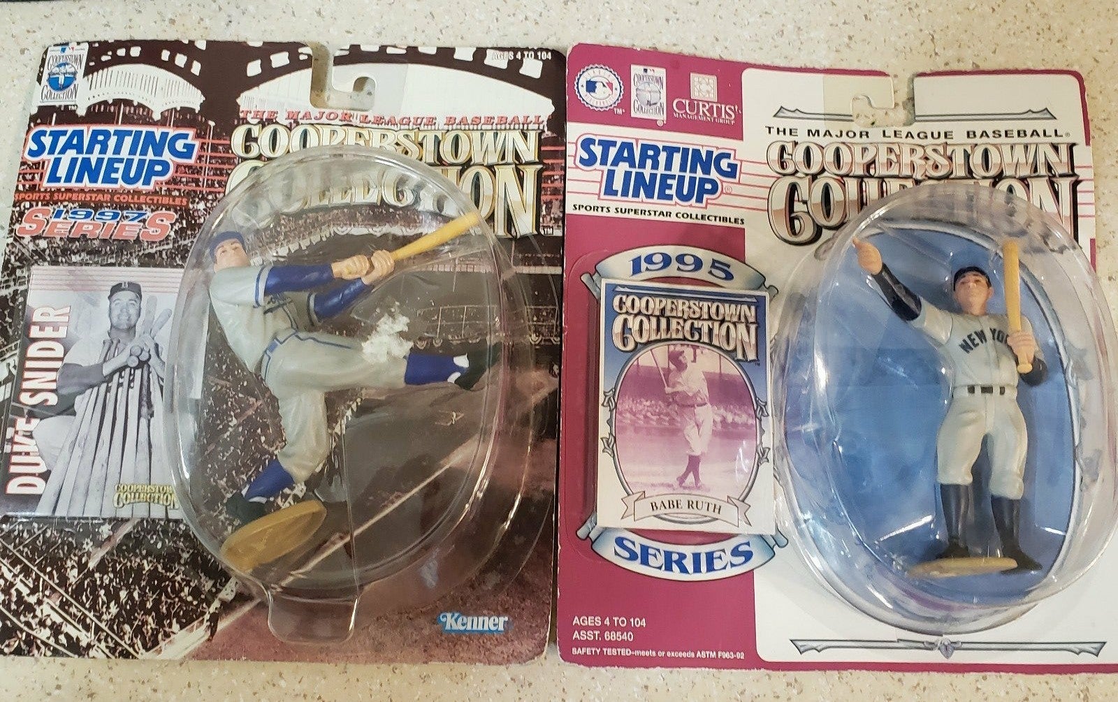 Starting line up vintage baseball figures 2pcs Starting line up vintage baseball figures 2pcs