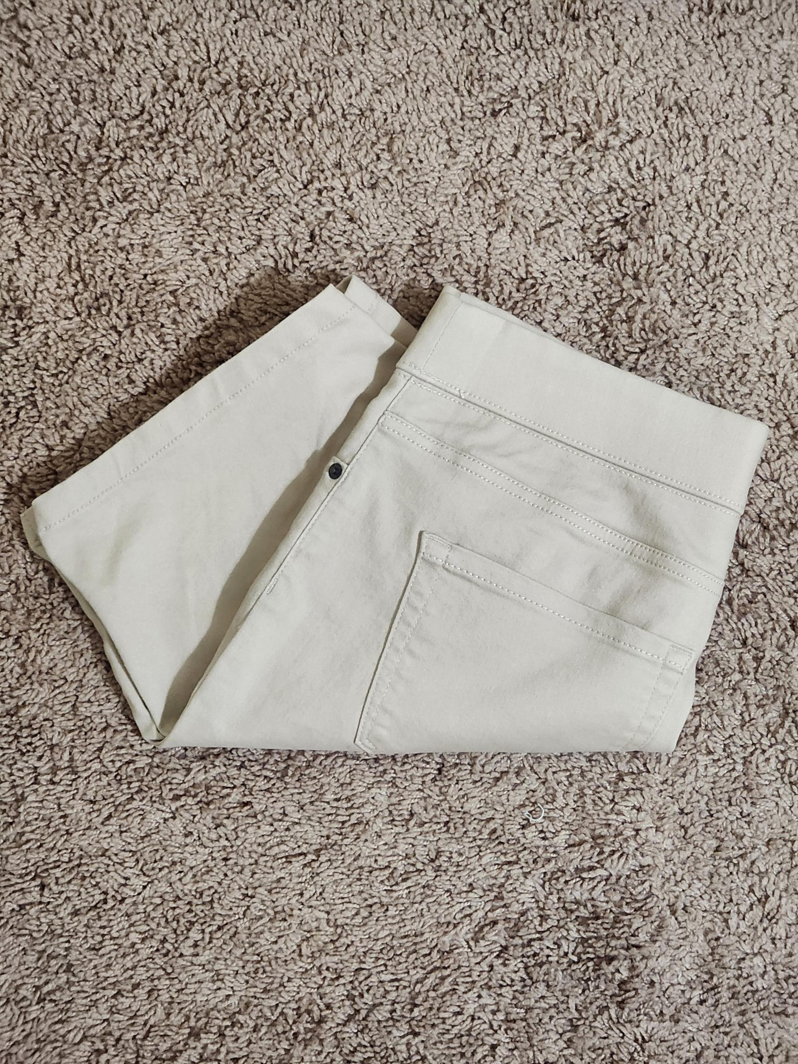 Women's DKNY Jeans Women's Pull On Bermuda Shorts Size M