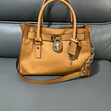 Michael Kors Hamilton, peanut butter, brown color