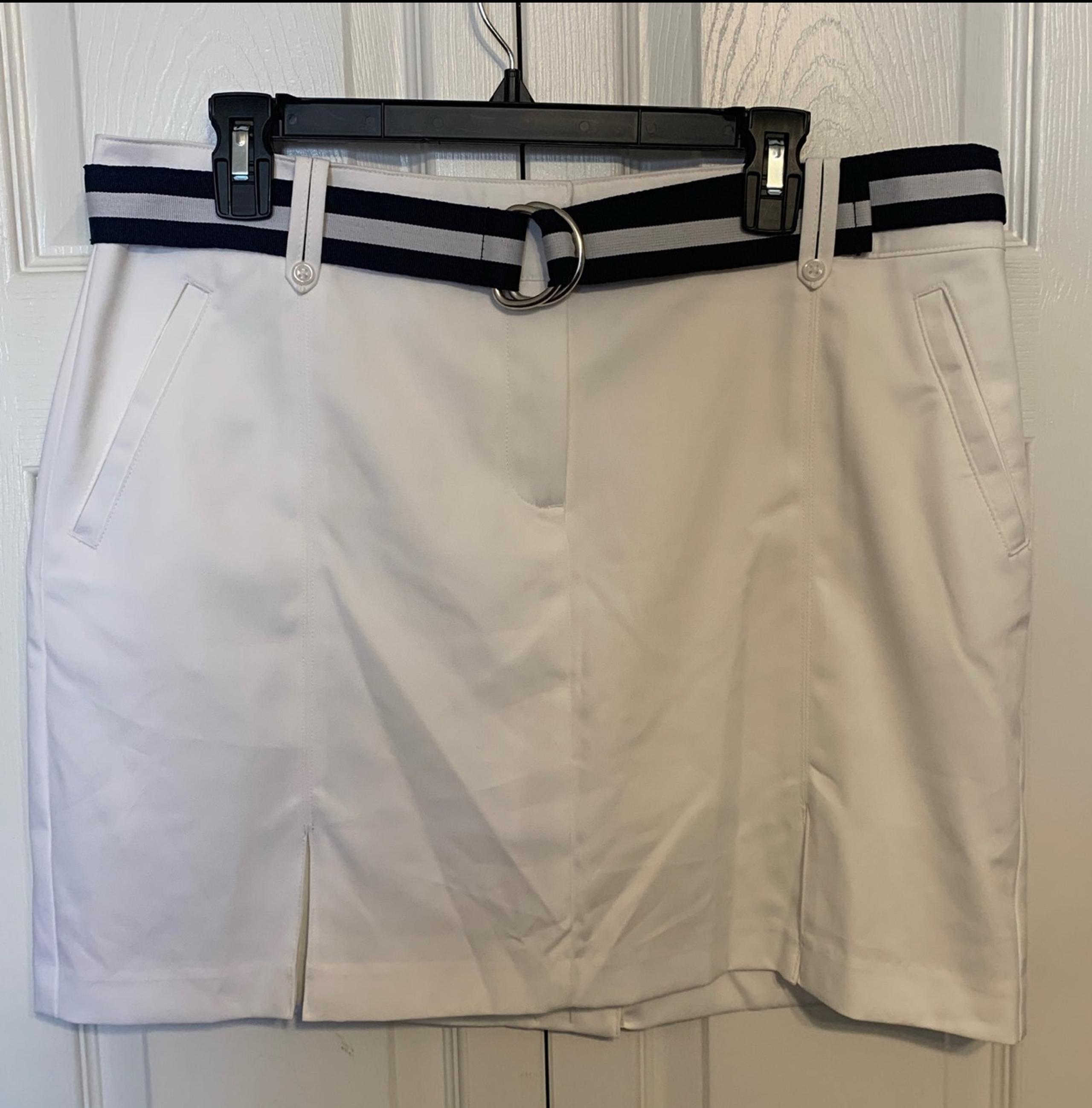 Izod Wjite/Navy NWOT Golf Skort - Size 12