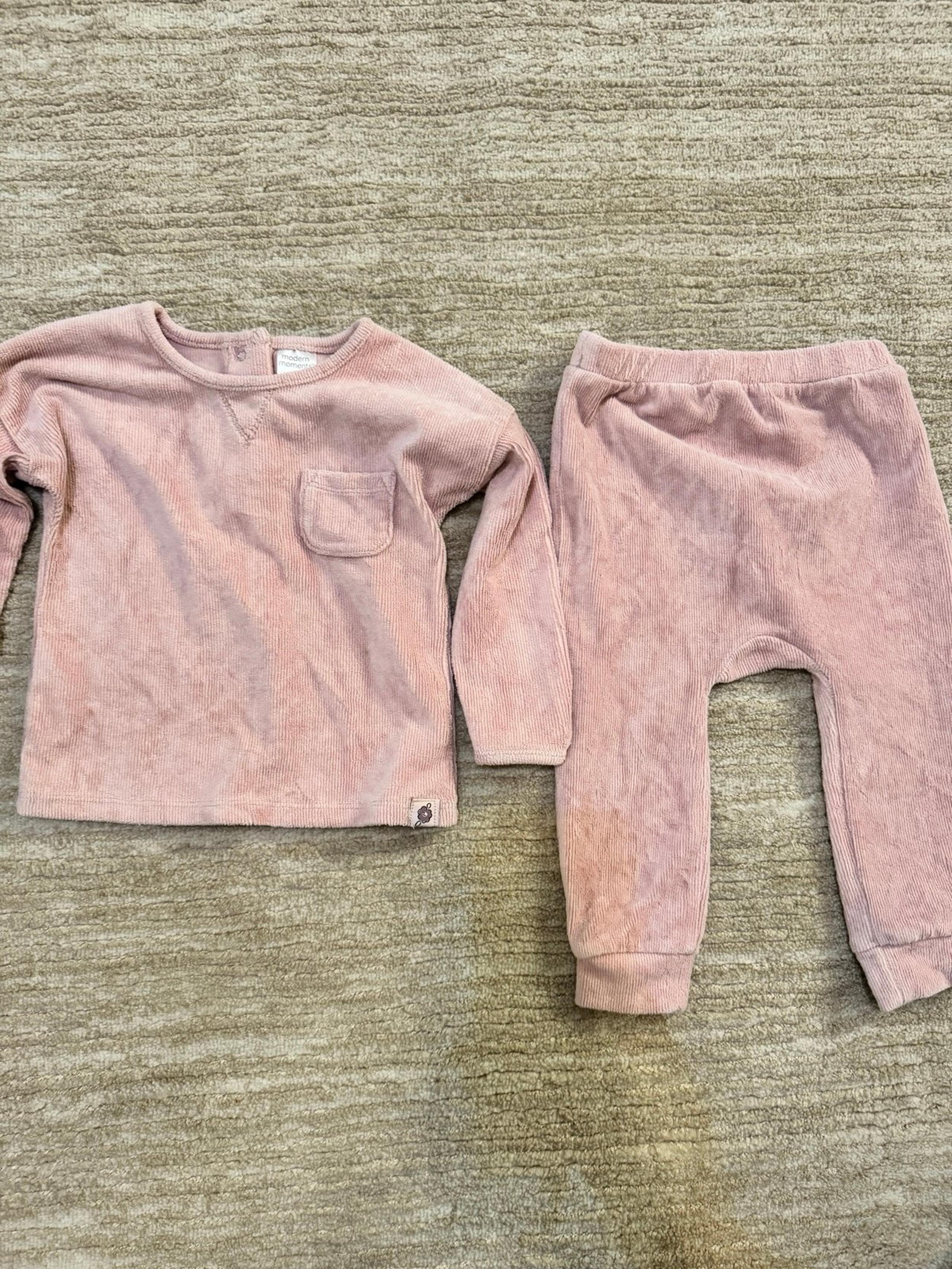 Modern Moments Ribbed Velour 2 piece outfit