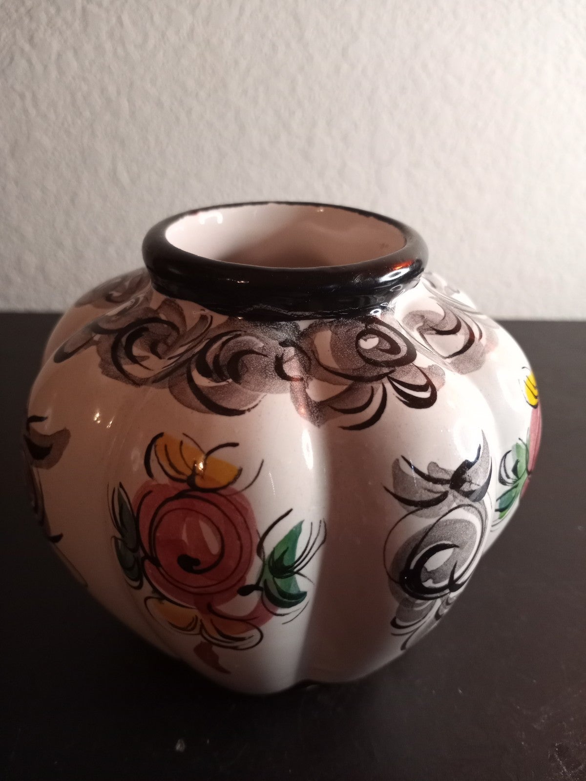 VTG Handpainted Made in Portugal Ceramic 4 Melon Shaped Cachepot