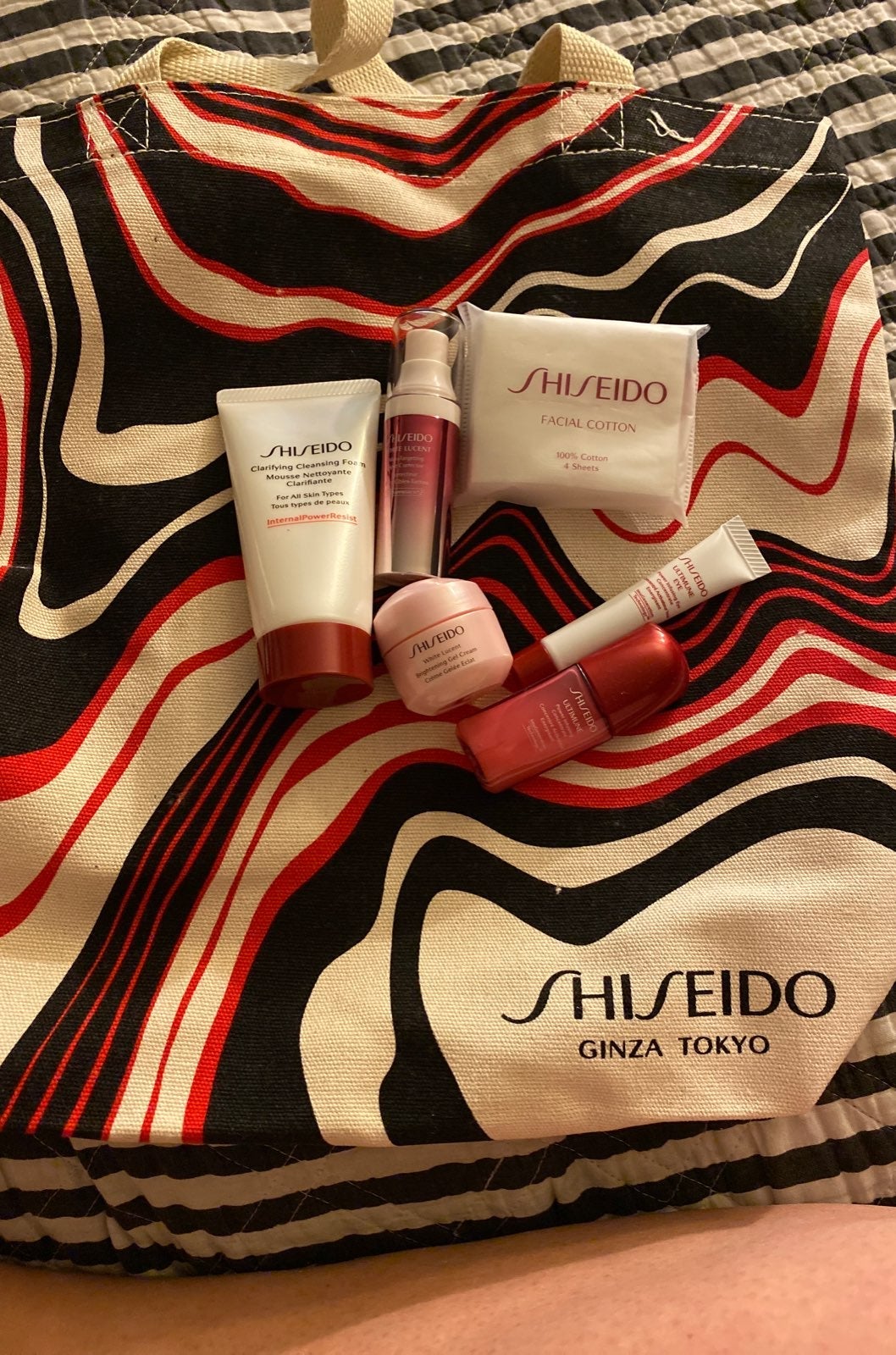 Bundle Shiseido set cream serum cleanser