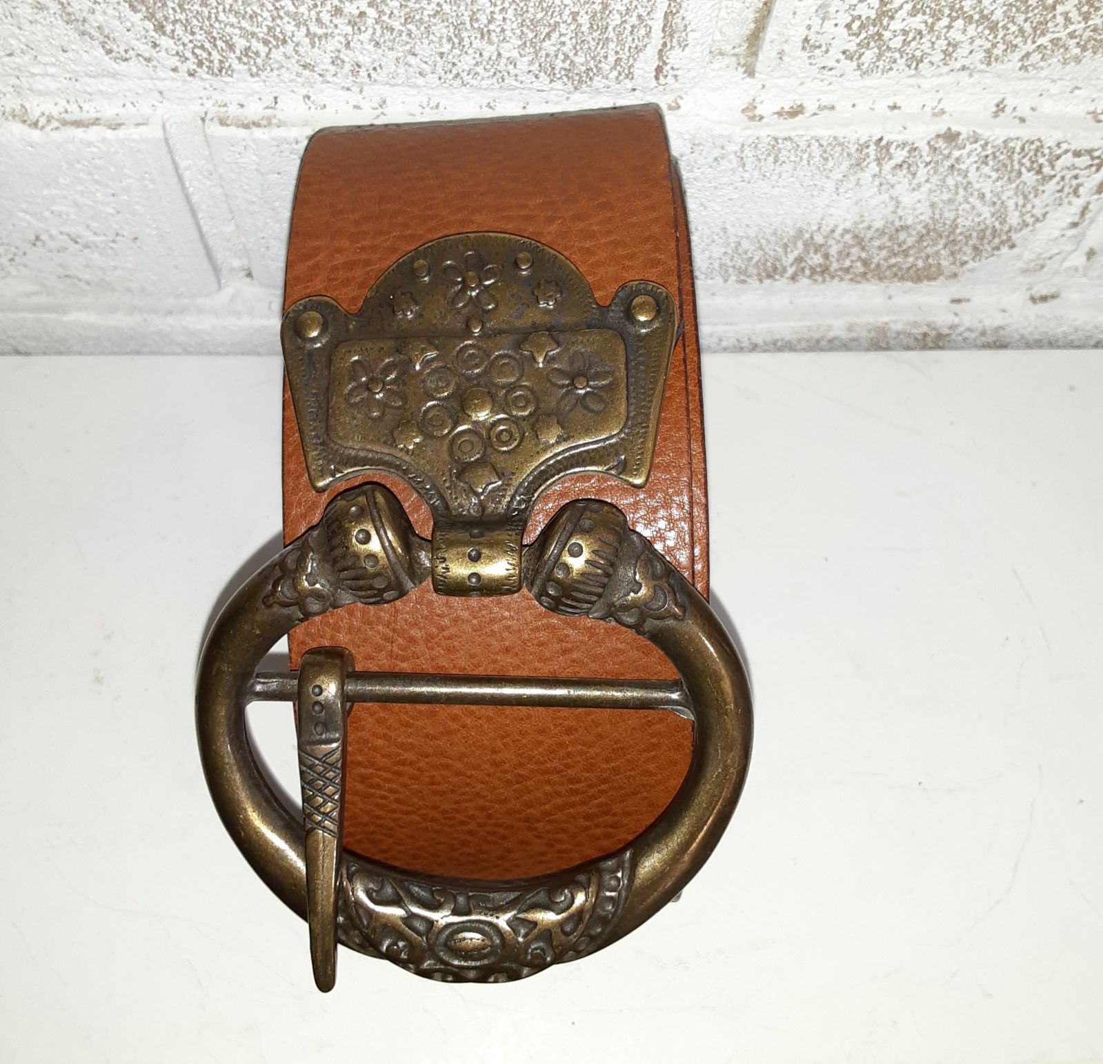 Vintage Laura Leigh Genuine Italian belt